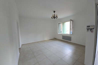 Appartement 3 pièces 940 €