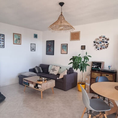 Appartement 2 pièces 893 €