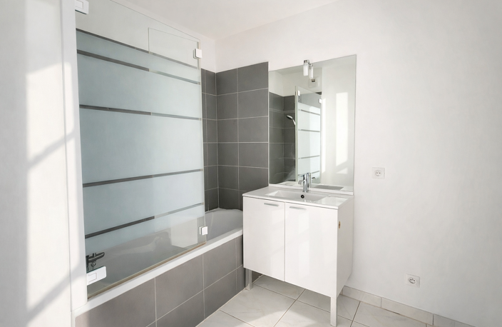 APPARTEMENT T3 AVEC TERRASSE - QUARTIER ROY D'ESPAGNE / SORMIOU - 13009 MARSEILLE — photo 3