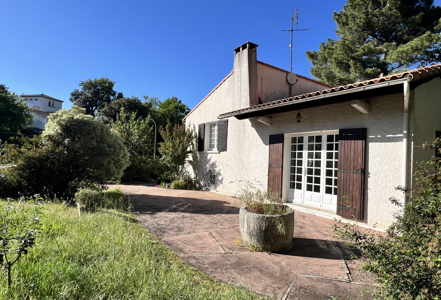 VAUX SUR MER - 150 M PLAGE DE NAUZAN - MAISON 5 CHAMBRES - JARDIN — photo 1