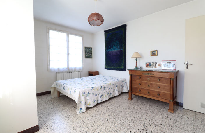 VAUX SUR MER - 150 M PLAGE DE NAUZAN - MAISON 5 CHAMBRES - JARDIN — photo 4