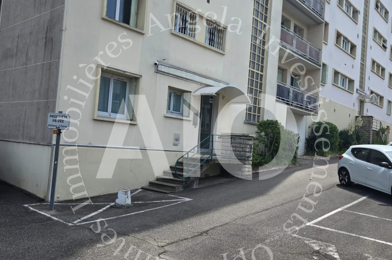 Appartement 4 pièces 196000 €
