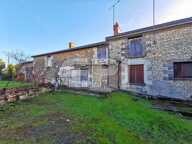 Réf 8117. Chaveignes, maison de 121 m² avec jardin, en pierre — photo 2