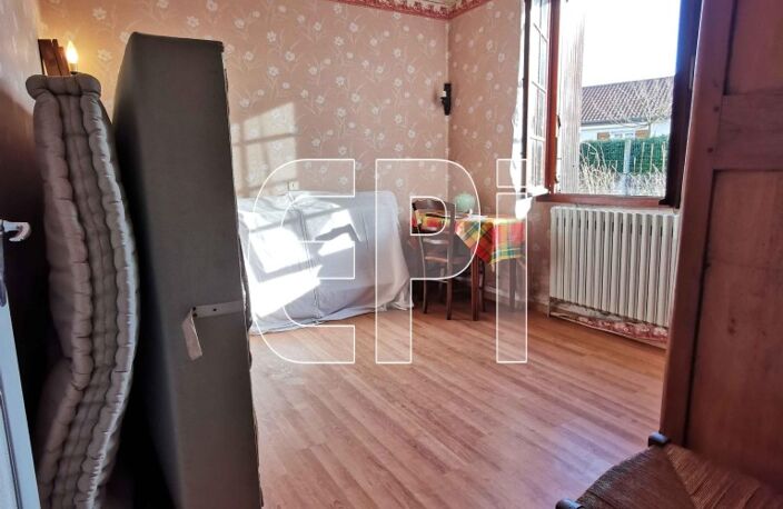 Réf 8117. Chaveignes, maison de 121 m² avec jardin, en pierre — photo 5