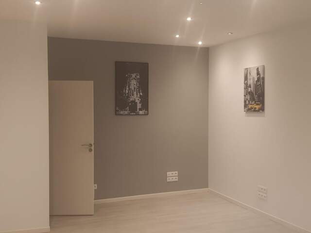 Rodez (Boulevard Laromiguière), Local commercial 34 m² environ, proche commerces et services — photo du bien