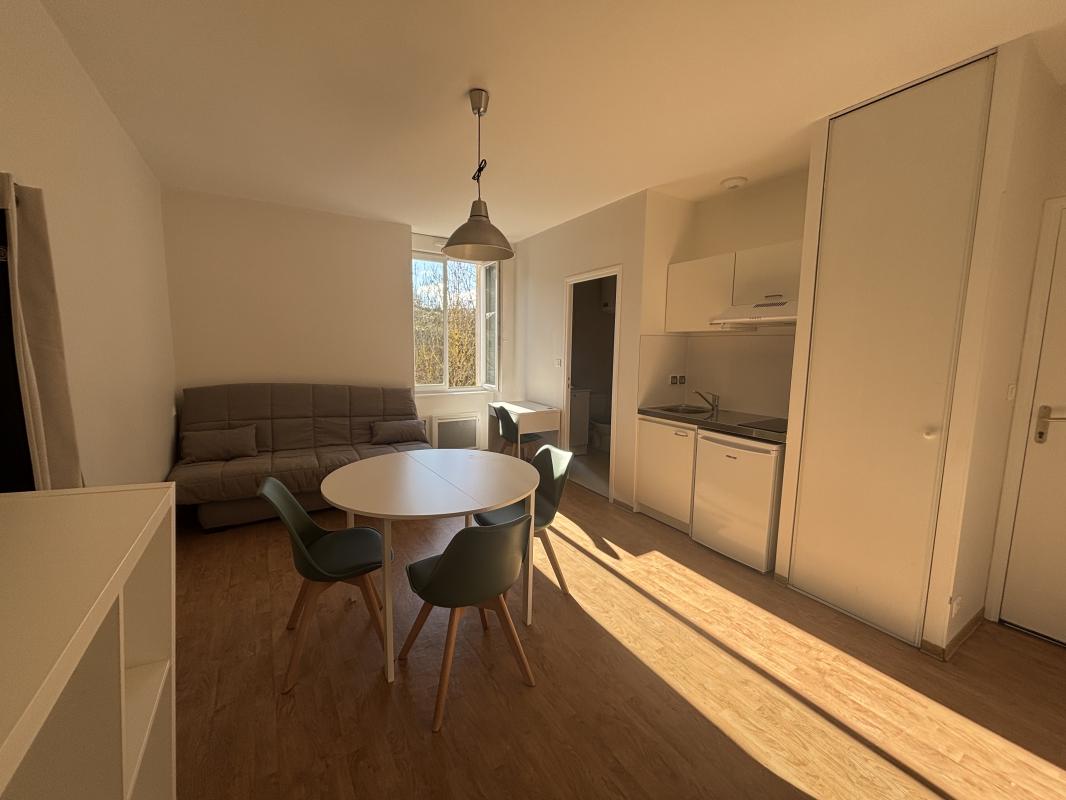 Appartement  T1 à louer Monastère (Le) 12000