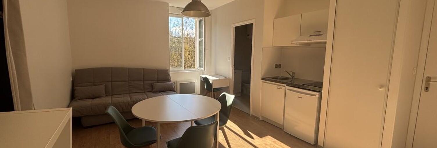 Appartement 1 Pièce 23 m² à louer à Le Monastère (12000)