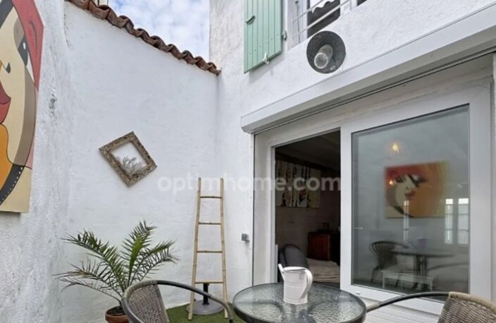 Maison de village  A SAINT CLEMENT DES BALEINES AVEC UN  PATIO  EXTERIEUR — photo 2
