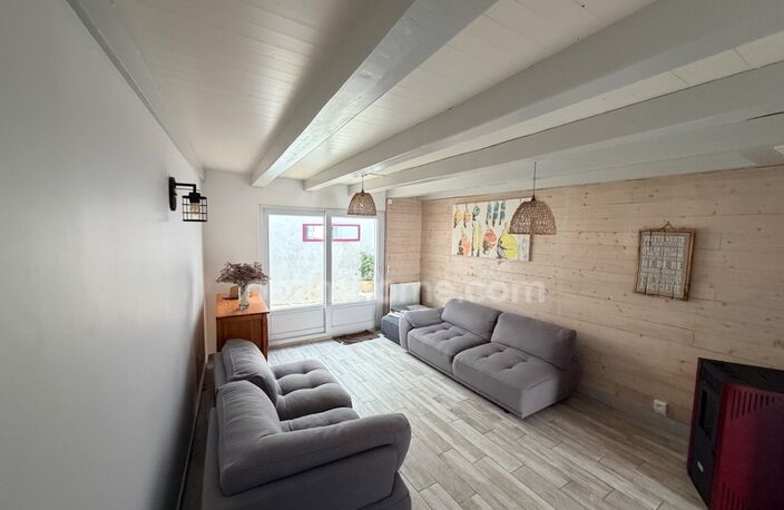 Maison de village  A SAINT CLEMENT DES BALEINES AVEC UN  PATIO  EXTERIEUR — photo 5