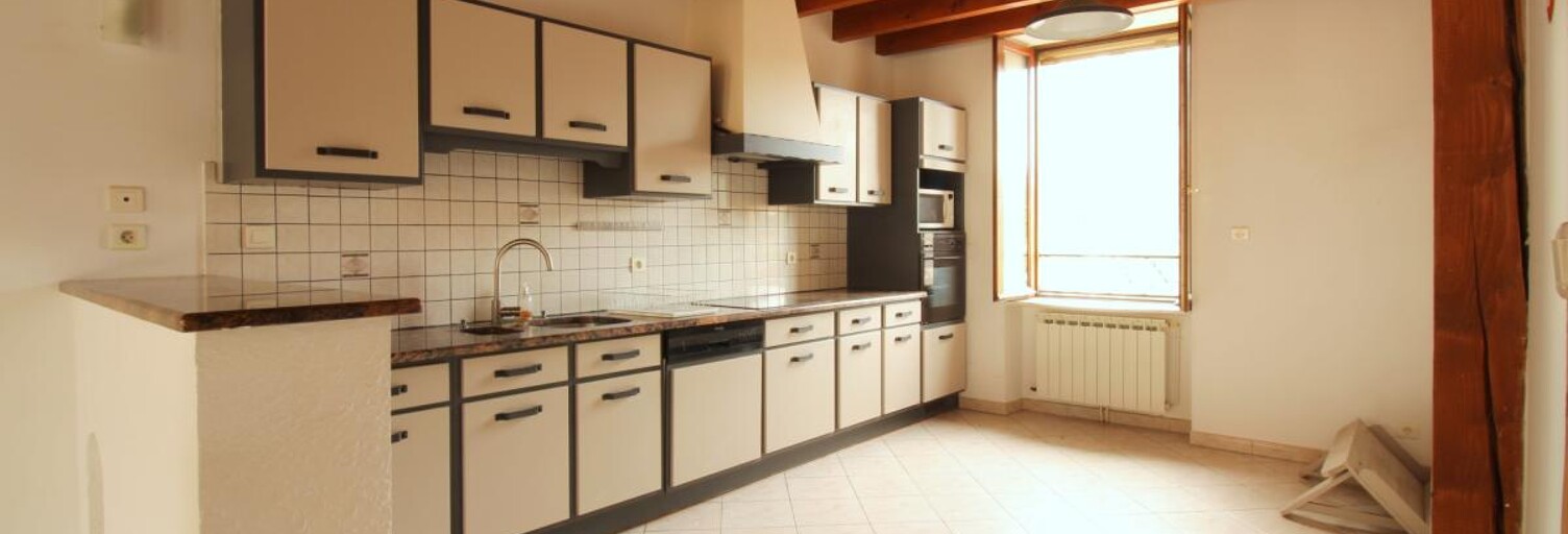 Appartement 9 Pièces 102 m² à vendre à Saint-Affrique (12400)
