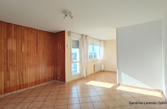 ROUEN RIVE GAUCHE – Appartement lumineux avec balcon, parking et ascenseur, résidence sécurisée Vue avec Panorama — photo 2