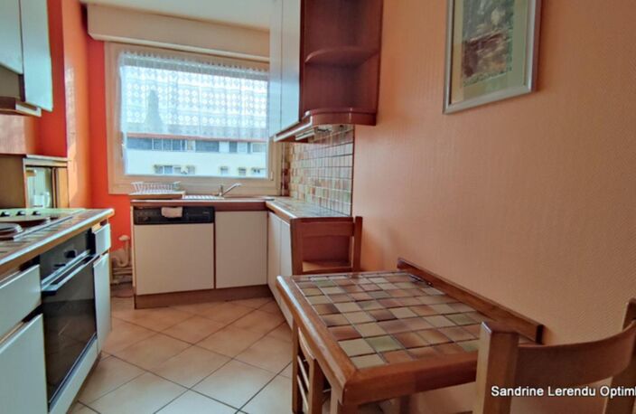 ROUEN RIVE GAUCHE – Appartement lumineux avec balcon, parking et ascenseur, résidence sécurisée Vue avec Panorama — photo 5