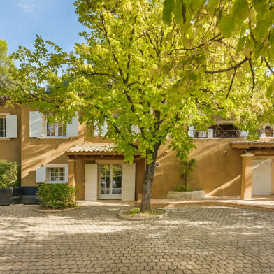 Maison 8 pièces 6650 €