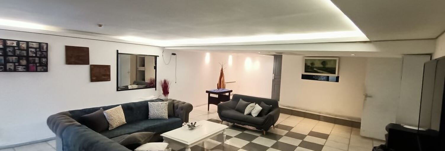Maison 9 Pièces 260 m² à vendre à Lugny (71260)