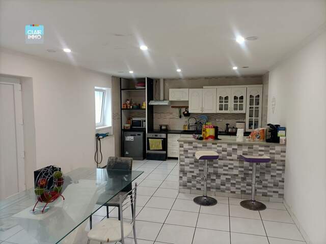 A LUGNY PROCHE MACON EN BOURGOGNE MAISON 9 PIECES DE 240 M² — photo du bien