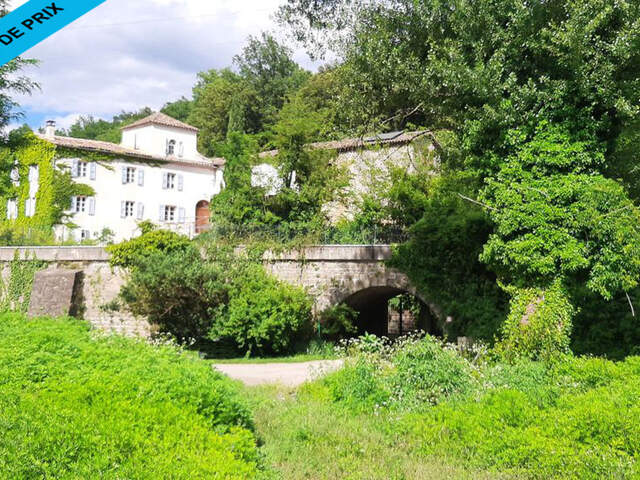 Propriété de prestige .16 pièces ' env. 420 m². Domaine de — photo du bien