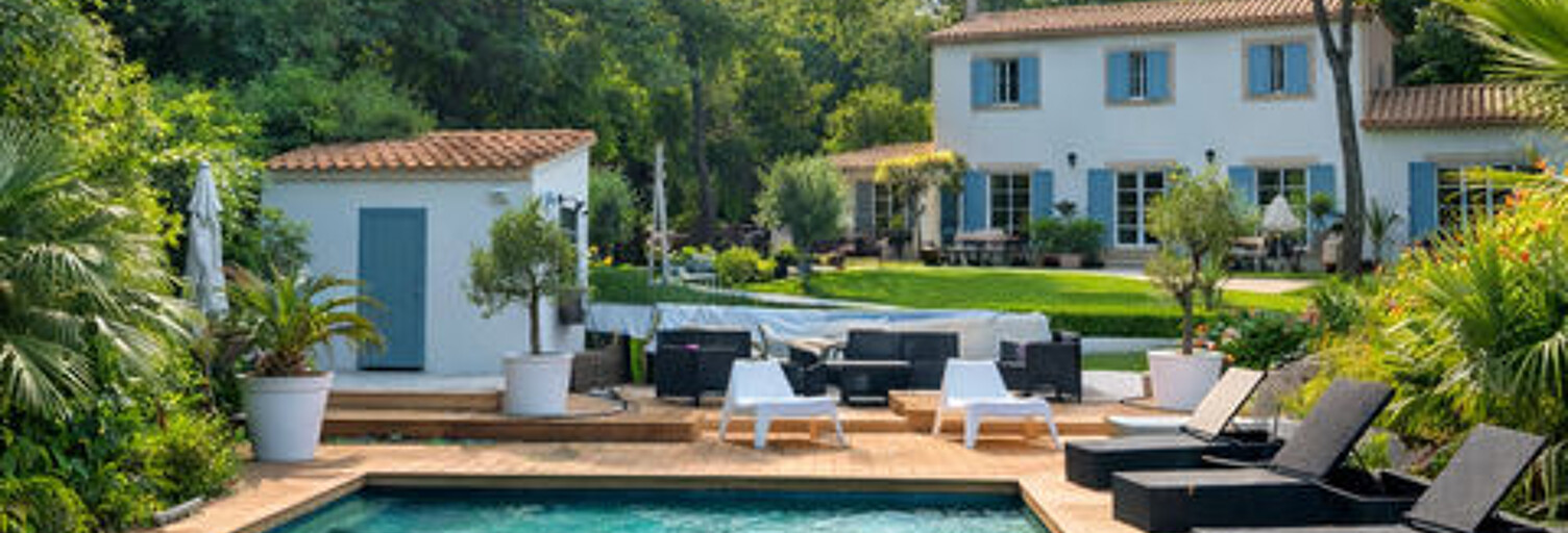 Maison 7 Pièces 225 m² à vendre à Rochefort-du-Gard (30650)