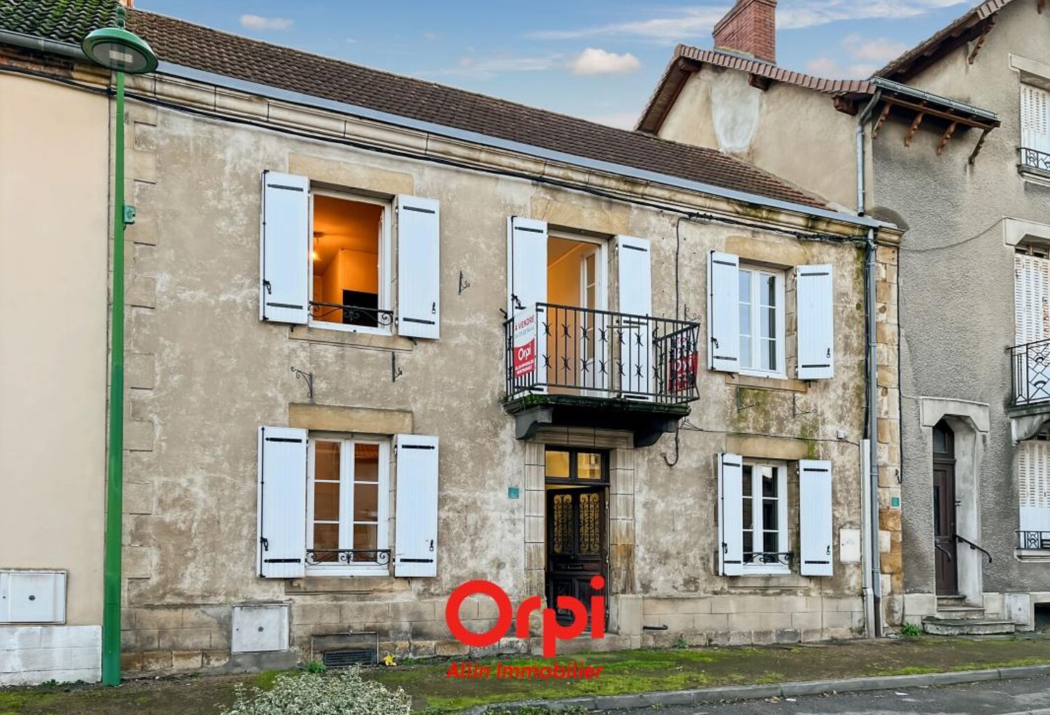 Maison À Vendre — photo 1