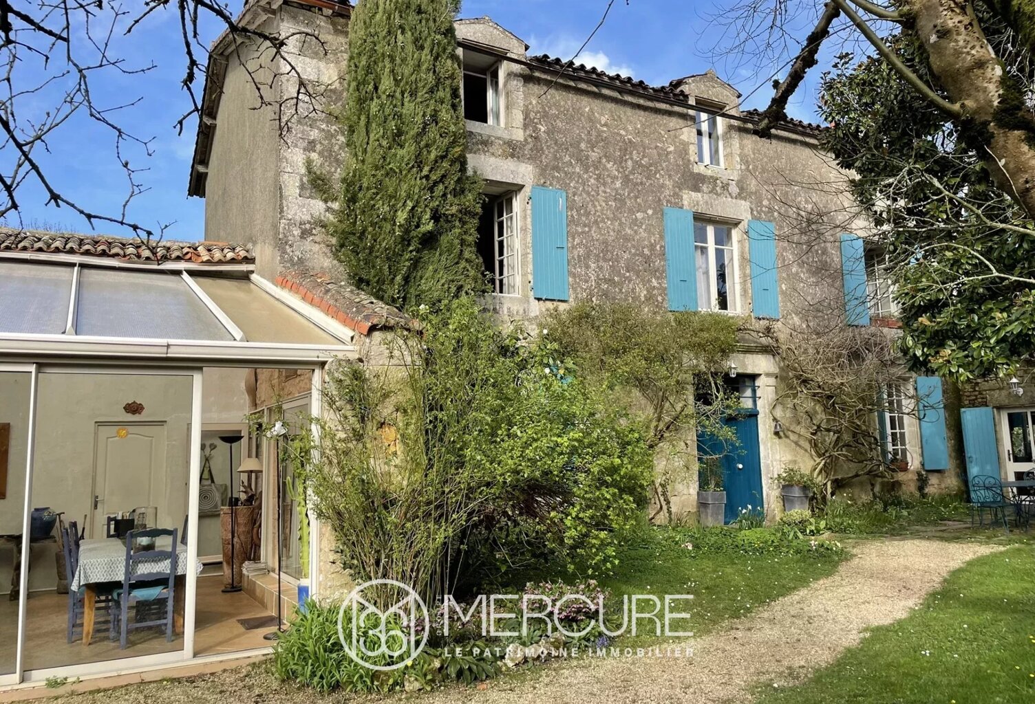 ENSEMBLE IMMOBILIER EN PIERRE — photo 1