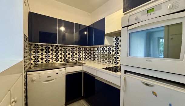 Appartement  à louer Marseille 8eme 13008