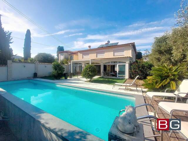 ANTIBES VILLA 6 CHAMBRES + BUREAU INDEPENDANT — photo du bien