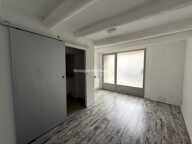 Local commercial — photo 3