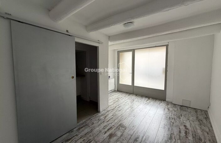 Local commercial — photo 3