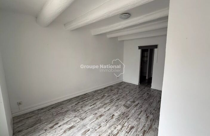 Local commercial — photo 4