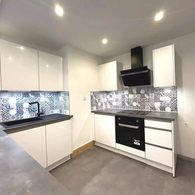 Appartement 5 pièces 225000 €