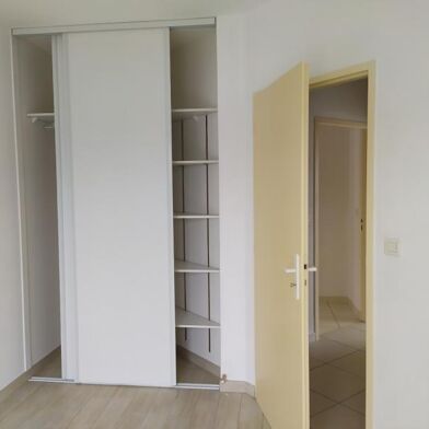 Appartement 4 pièces 900 €