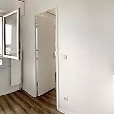 Appartement 2 pièces 727 €