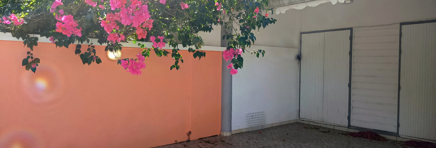 Maison 4 Pièces 90 m² à louer à Sainte-Rose (97115)