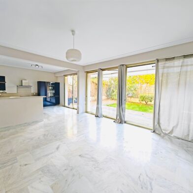 Appartement 4 pièces 599000 €