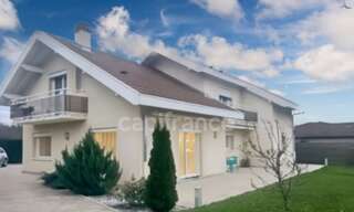 Maison 8 Pièces 179 m² à vendre à Prévessin-Moëns (01280)