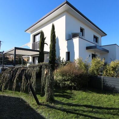 Maison 5 pièces 399000 €