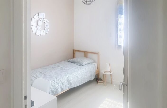 Appartement à vendre 4 pièces VENISSIEUX (69) — photo 4