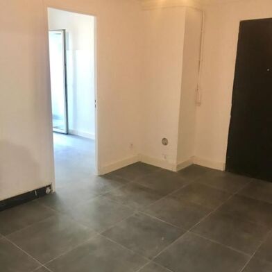 Appartement 3 pièces 1030 €