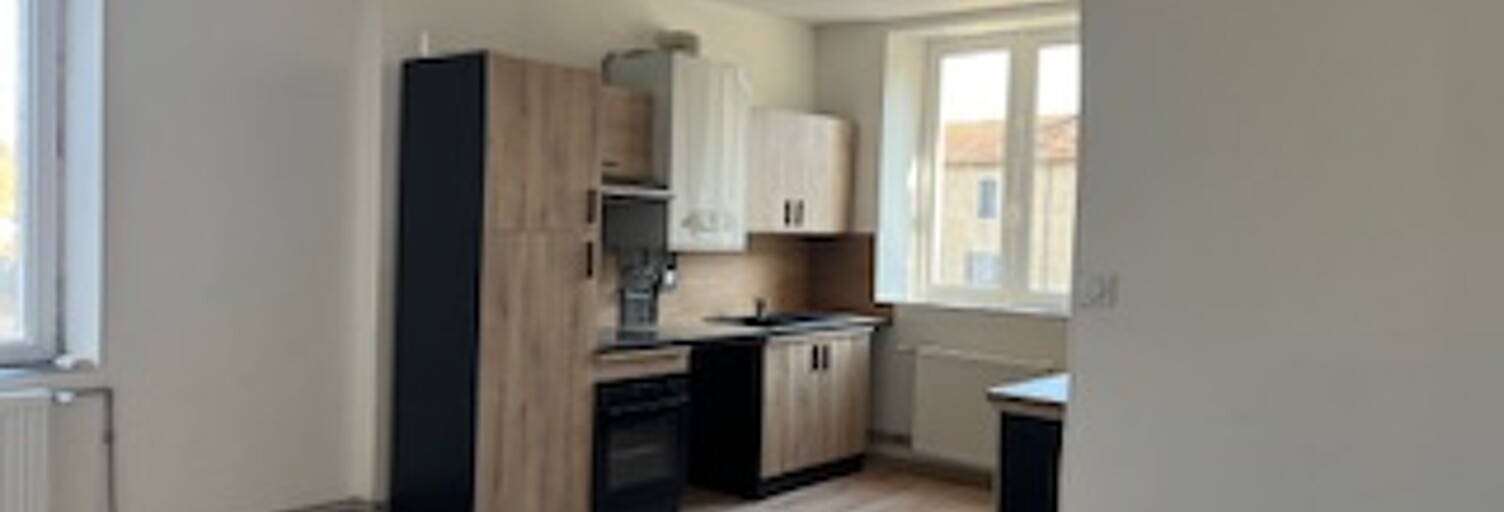 Appartement  98 m² à louer à Échenoz-la-Méline (70000)