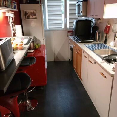 Appartement 3 pièces 700 €