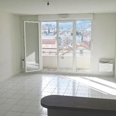 Appartement 2 pièces 620 €