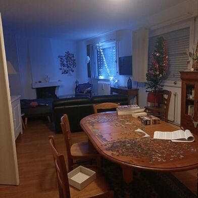 Appartement 4 pièces 1300 €