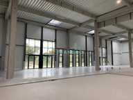 A LOUER 6 088 m² d’activités et de bureaux divisibles à partir de 2 964 m² à Sucy-en-brie — photo 2