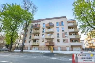 Appartement 3 pièces 890 €