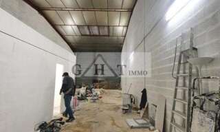 Local industriel  140 m² à louer à Stains (93240)