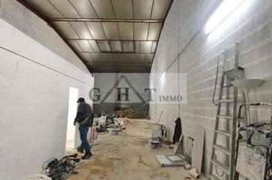 Local industriel  1890 €