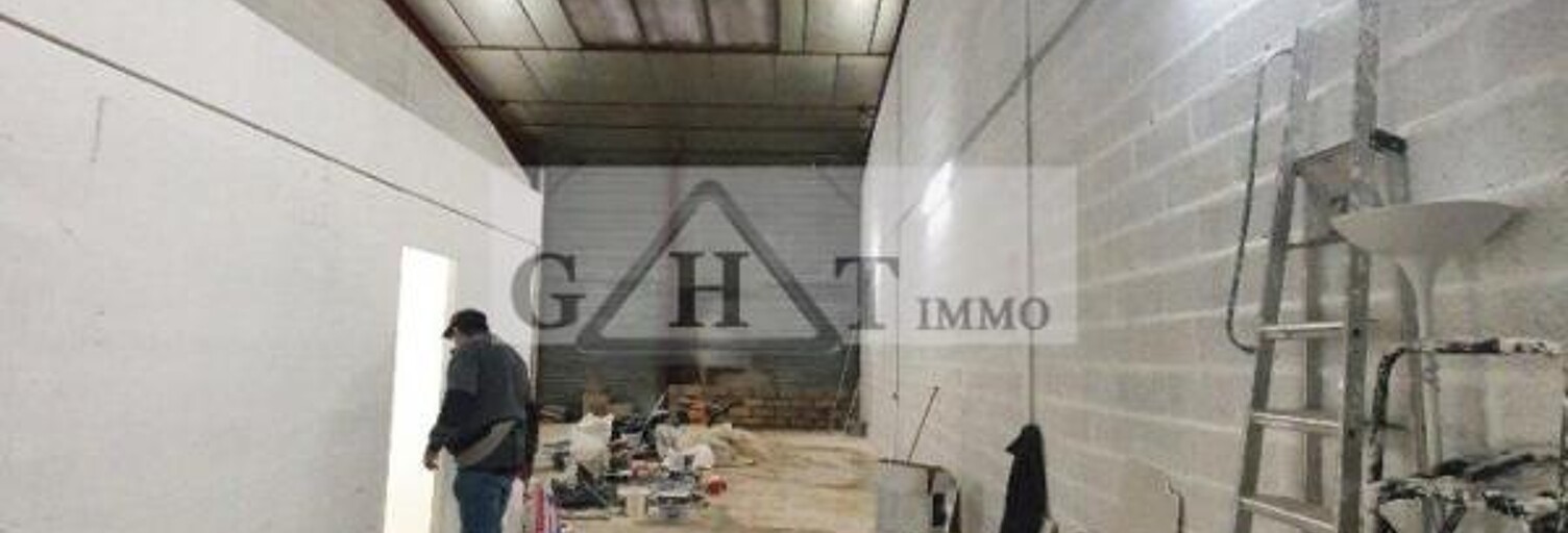 Local industriel  140 m² à louer à Stains (93240)