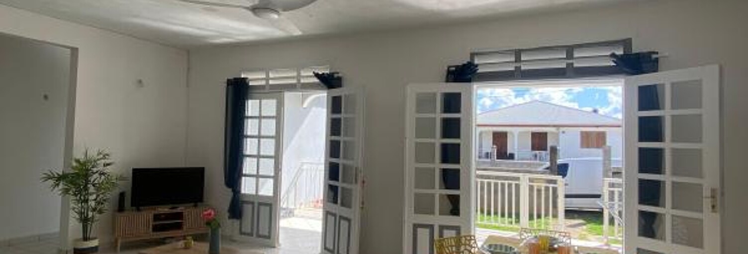 Maison 5 Pièces 145 m² à louer à Sainte-Rose (97115)