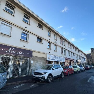 Commerce  220000 €