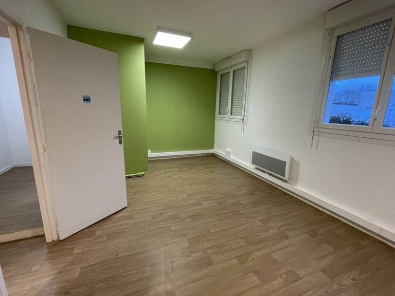 BUREAUX A LOUER — photo 1