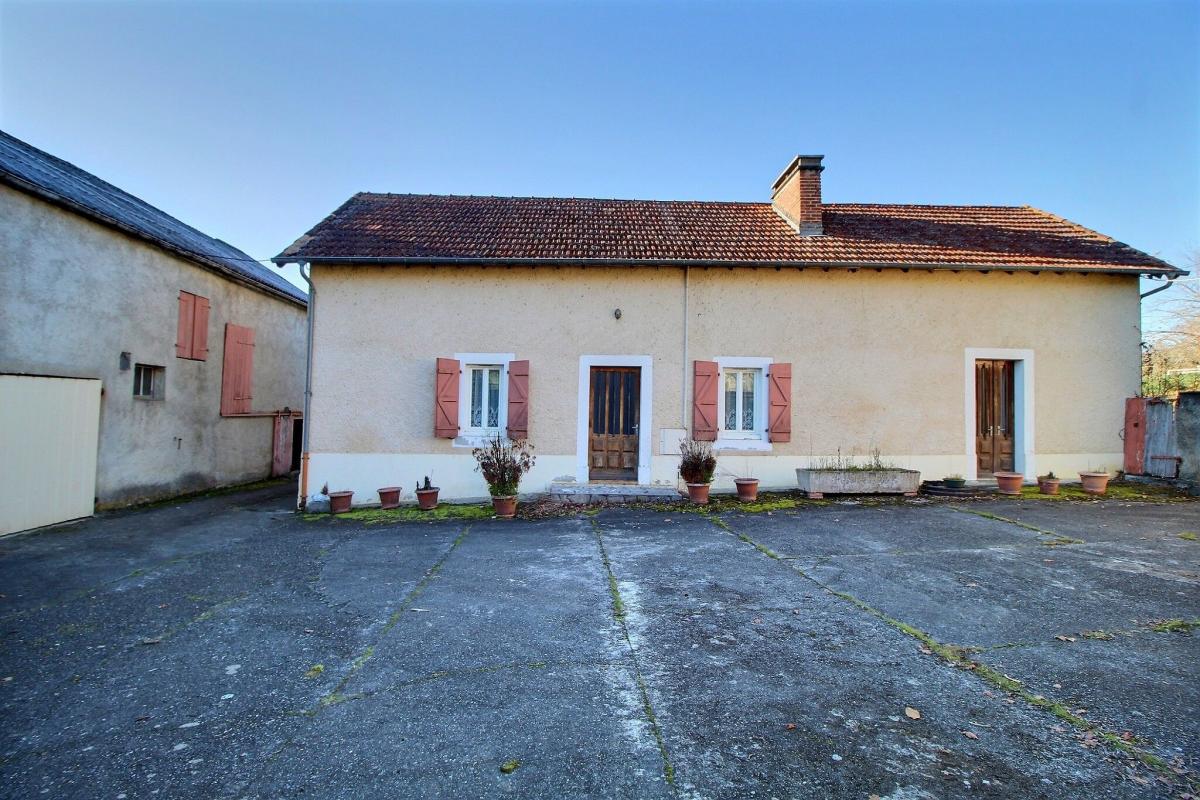 Villa / Maison  T4 à vendre Buros 64160